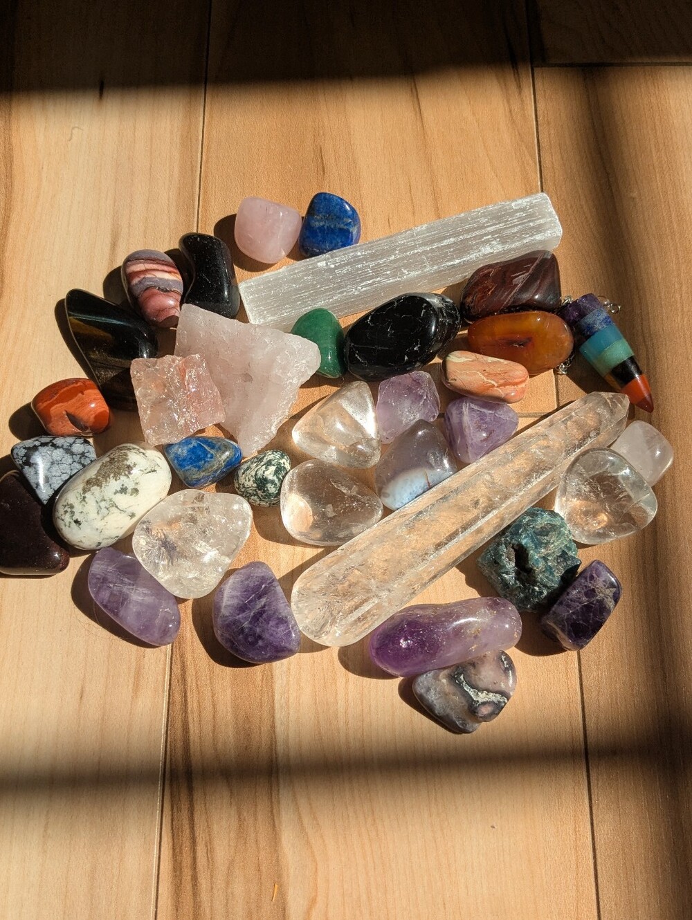 Crystal Collection Mystery Lot Bundle Set Includes Rainbow Chakra Pendulum